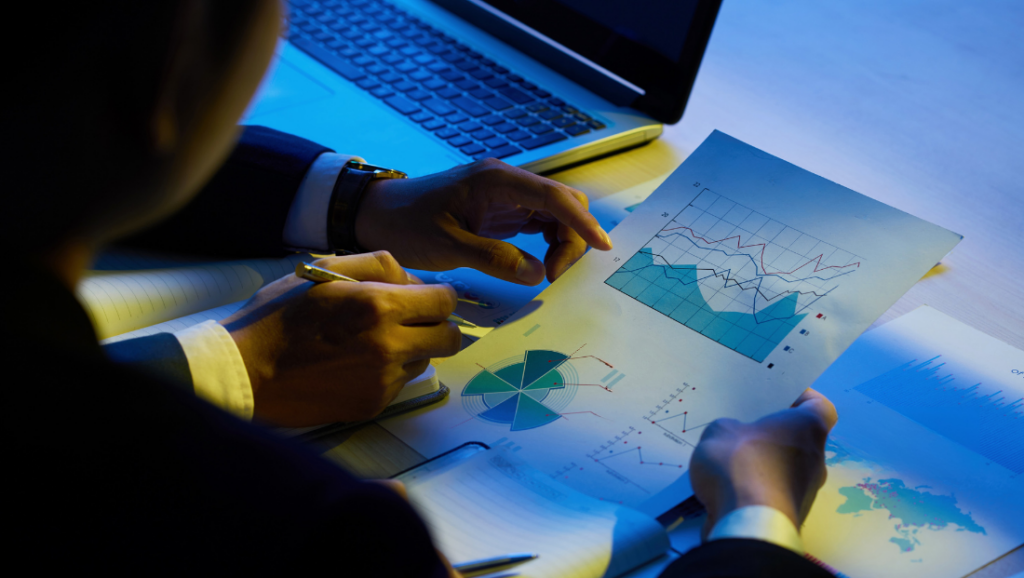 2026 cross-border merchant underwriting visual showing jurisdiction, FX, AML and payment rail compliance layers